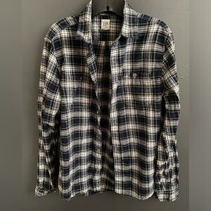 Gap size M button up shirt